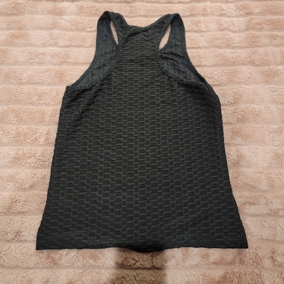 Black Smoothing Top - Picture 2 of 3